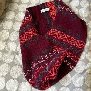 American Eagle outfitters vintage maroon and coral infinity scarf